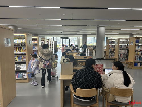 書香也是年味 他們 泡 在圖書館里過春節